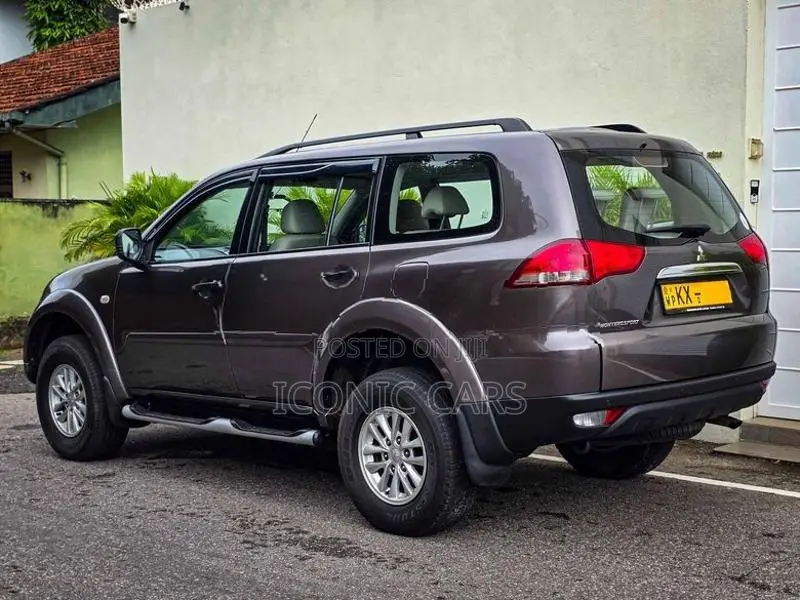 Mitsubishi Montero Sport 2014
