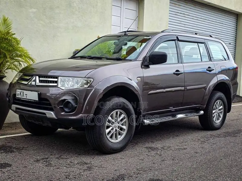 Mitsubishi Montero Sport 2014