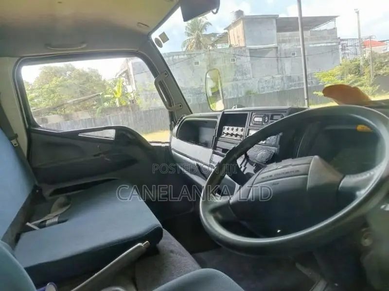 Mitsubishi Fuso 2015