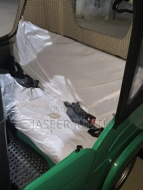 Bajaj RE 2026