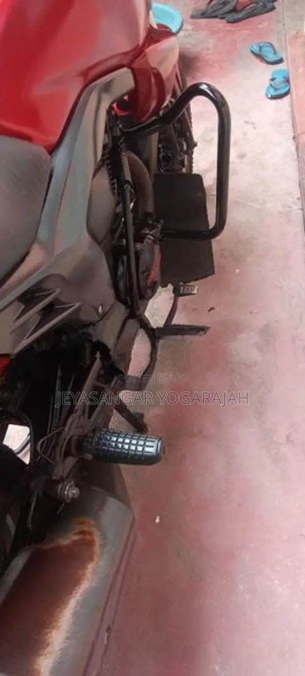 Honda CB Trigger 2016
