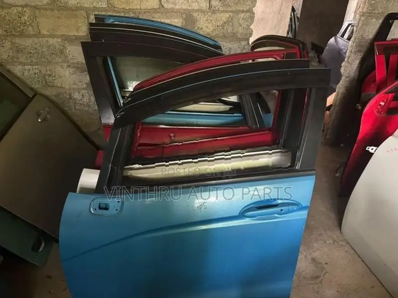 Nissan Leaf Doors