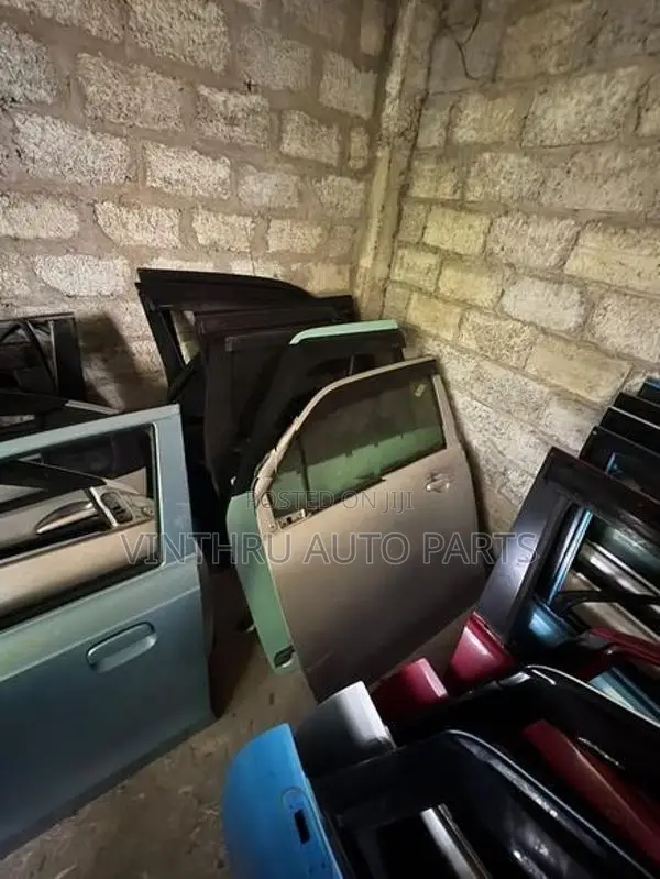 Nissan Leaf Doors