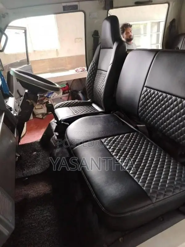Toyota Toyoace 1991 Crew Cab (Used)