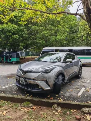 Toyota CHR NGX 10 2019 SUV (Used)
