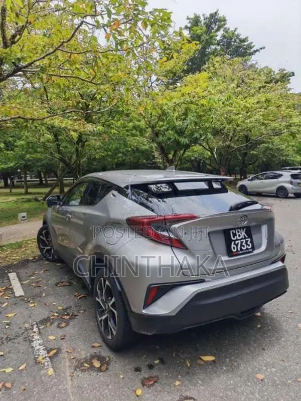 Toyota CHR NGX 10 2019 SUV (Used)