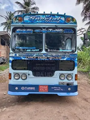 Ashok-Leyland Viking 2010 Bus (Used)