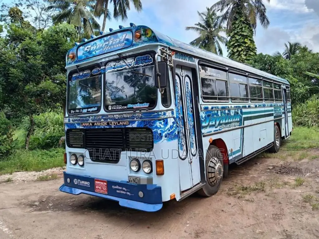 Ashok-Leyland Viking 2010 Bus (Used)