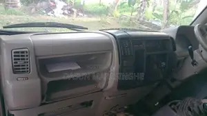 Toyota L 30 1982 Crew Cab (Used)