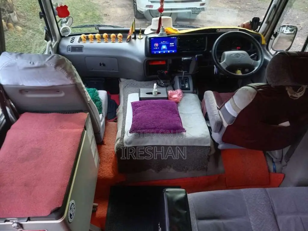 Toyota Coaster 2009 Bus (Used)