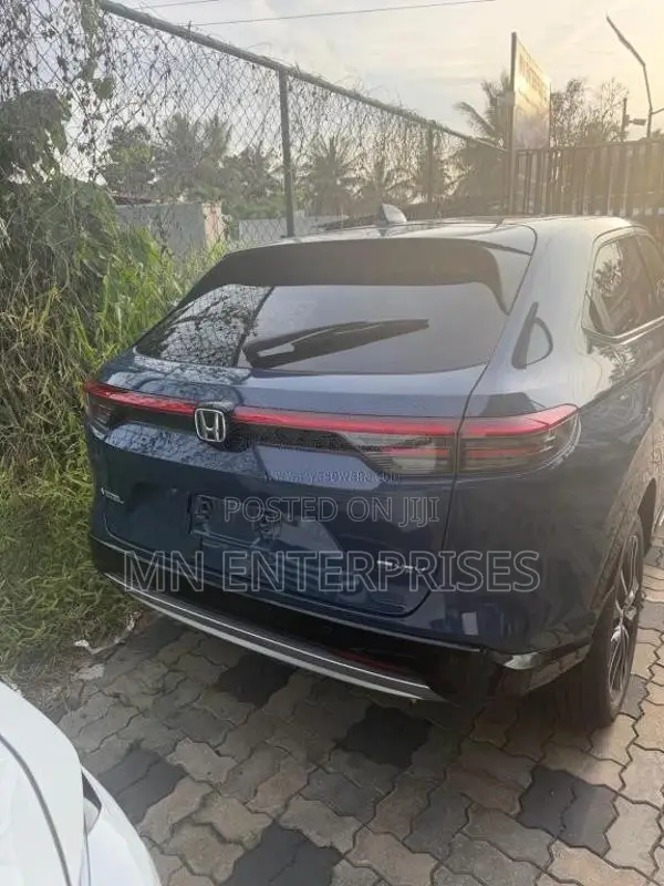 Honda Vezel Premium 2025 SUV Unregistered (Recondition)