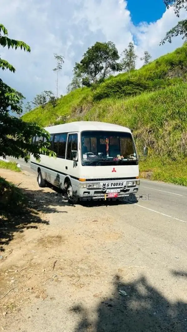 Mitsubishi Rosa 1997 Bus (Used)
