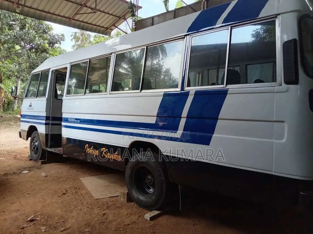 Mitsubishi Rosa 1980 Bus (Used)