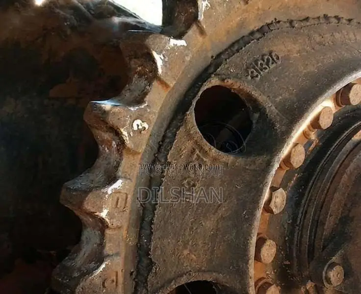 Komatsu D3 Dozer 2000 Heavy-Duty (Used)
