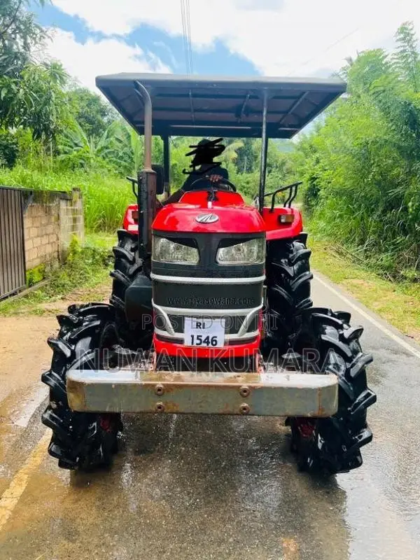 Mahindra 585 2024 Tractor (Used)