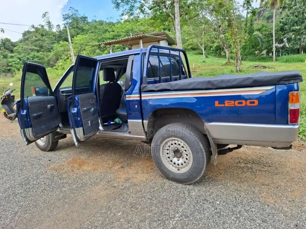 Mitsubishi L200 1994 Pickup (Used)