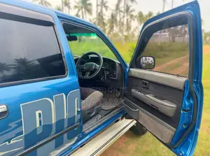 Toyota Hilux 106 1989 Pickup (Used)