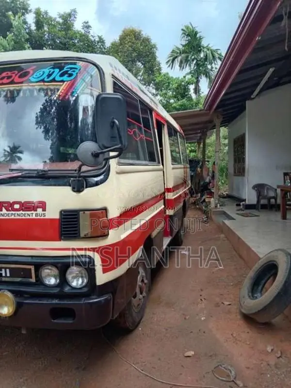 Mitsubishi Rosa 1988 Bus (Used)