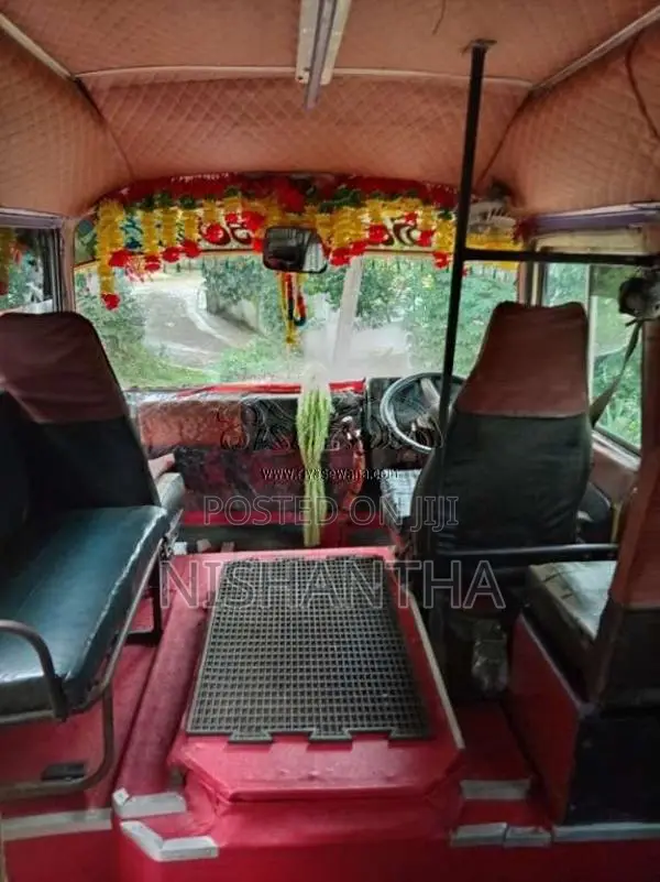 Mitsubishi Rosa 1988 Bus (Used)