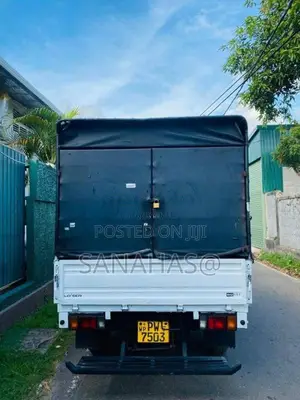 Micro Loader 717 2013 Lorry (Used)