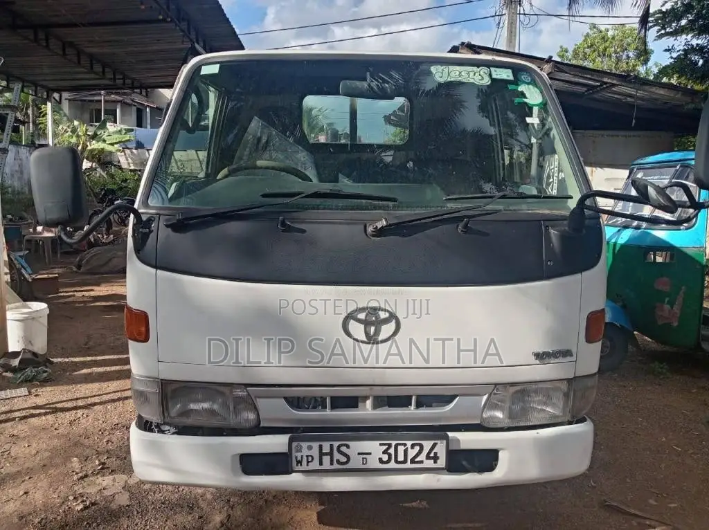 Toyota Dyna 1998 Lorry (Used)