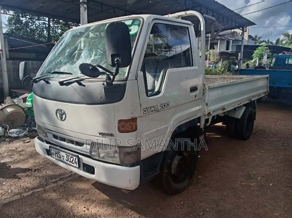 Toyota Dyna 1998 Lorry (Used)
