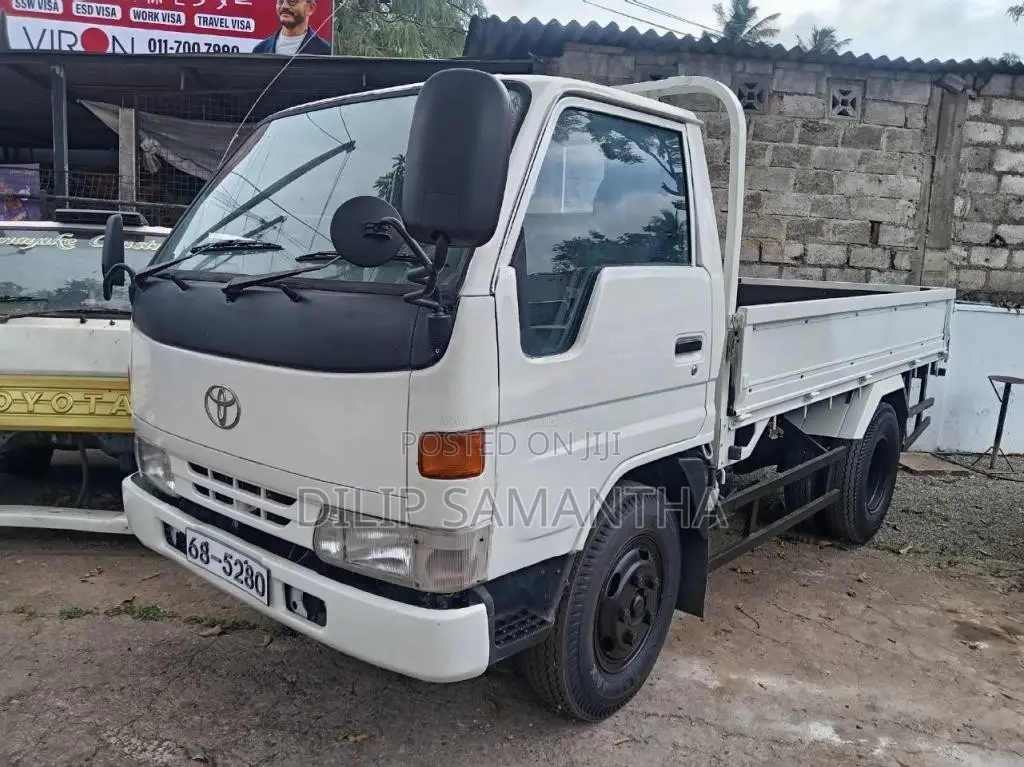 Toyota Dyna 1993 Lorry (Used)