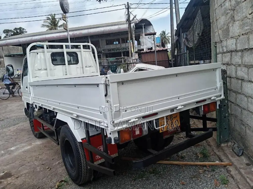 Toyota Dyna 1993 Lorry (Used)