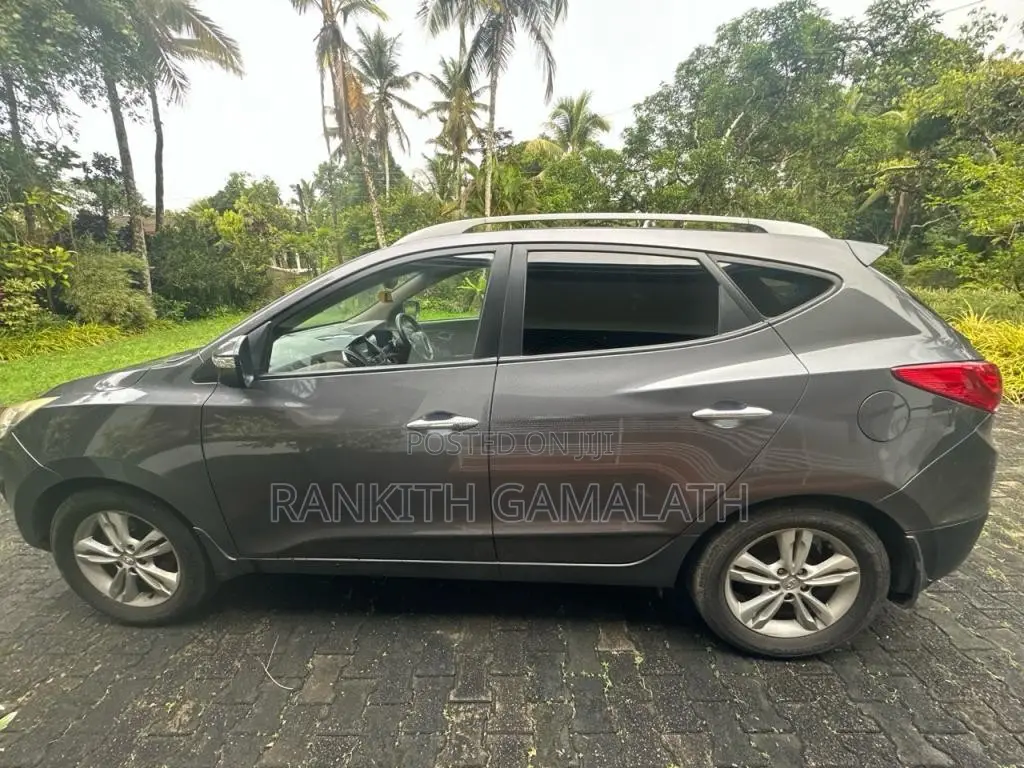 Hyundai Tucson 2012 SUV (Used)