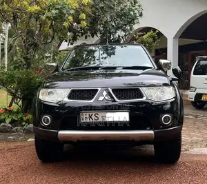 Mitsubishi Montero Sport 2011 SUV (Used)