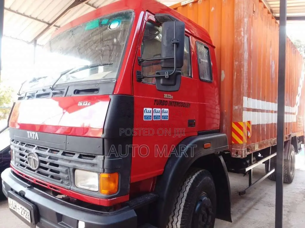Tata 1613 2010 Lorry (Used)
