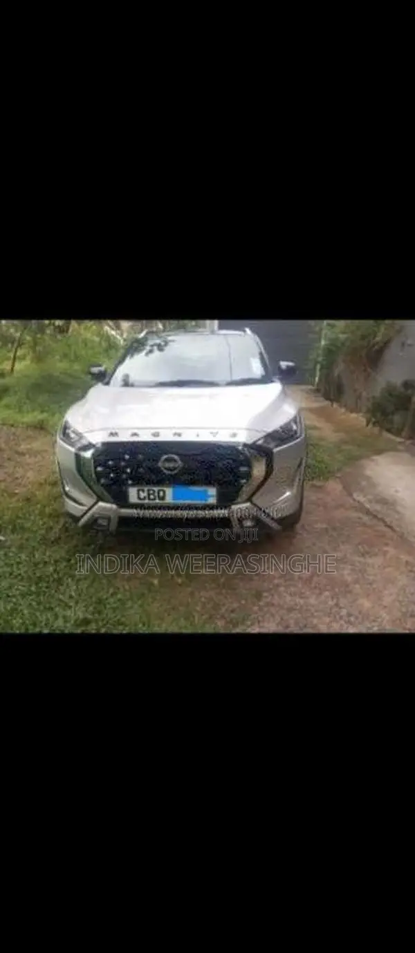 Nissan Magnite 2025 SUV (Used)