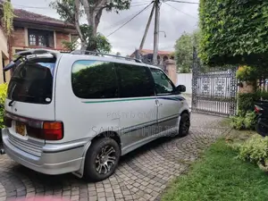 Nissan Serena 1998 Van (Used)