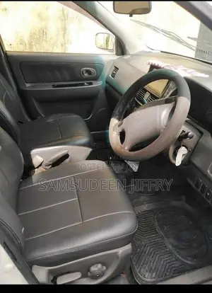 Kia Carens 2000 SUV (Used)