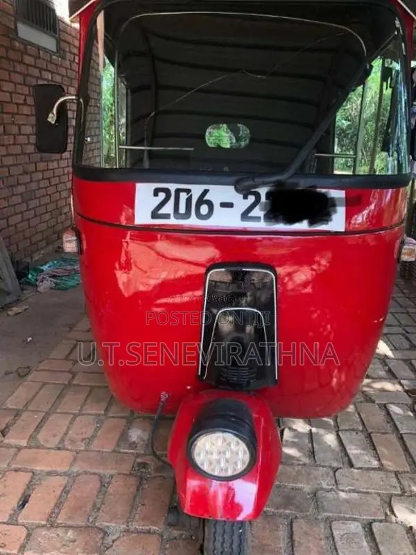 Bajaj RE 2 Stroke 1996 Three Wheel (Used)