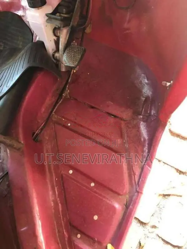 Bajaj RE 2 Stroke 1996 Three Wheel (Used)