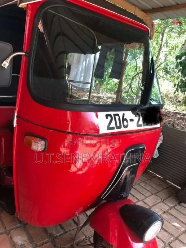 Bajaj RE 2 Stroke 1996 Three Wheel (Used)