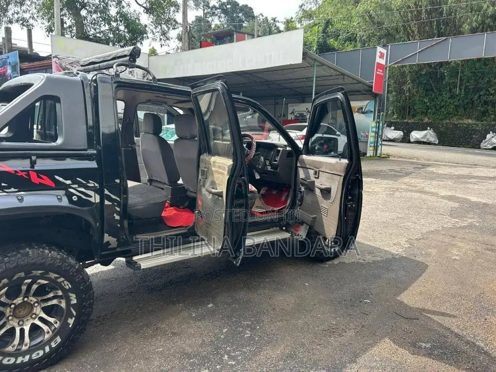 Nissan D21 1996 Pickup (Used)