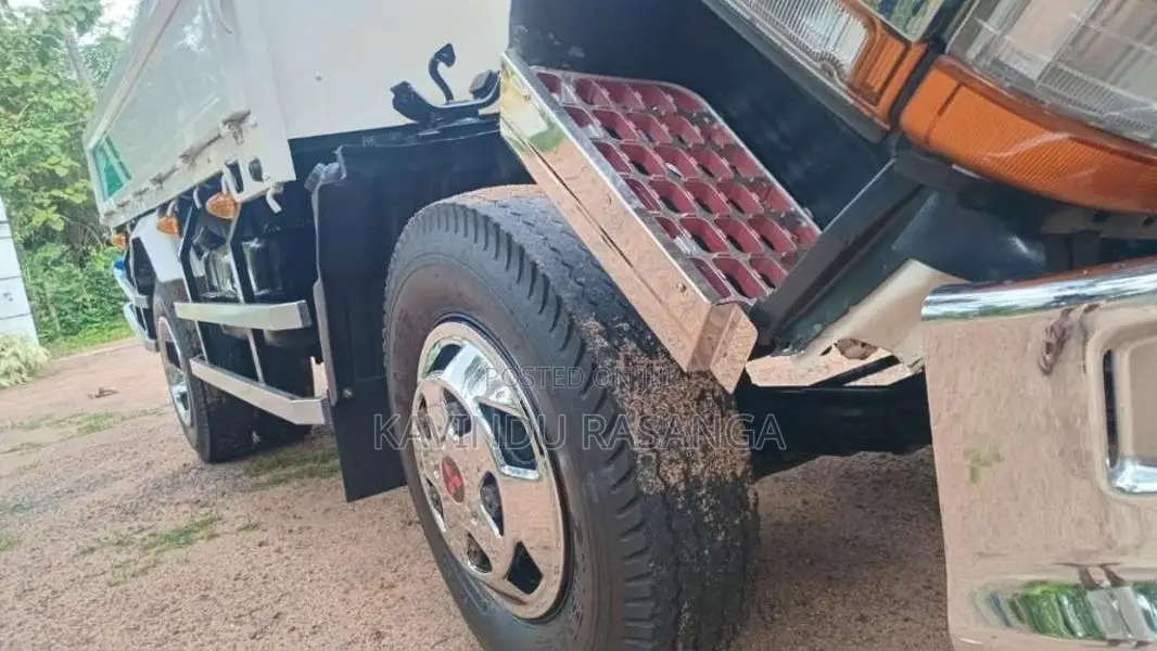Mitsubishi Canter 1997 Lorry (Used)