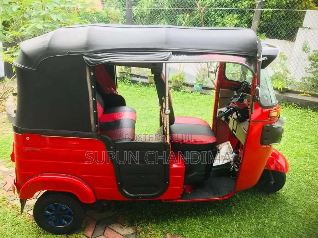 Bajaj 4 Stroke 2015 Three Wheel (Used)