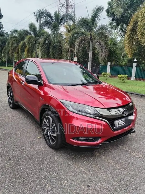 Honda Vezel Rs 2018 SUV (Used)