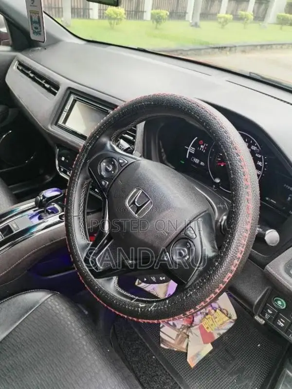 Honda Vezel Rs 2018 SUV (Used)