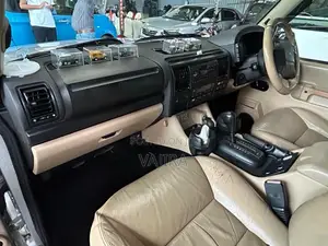 Land-Rover Discovery 2 2004 SUV (Used)