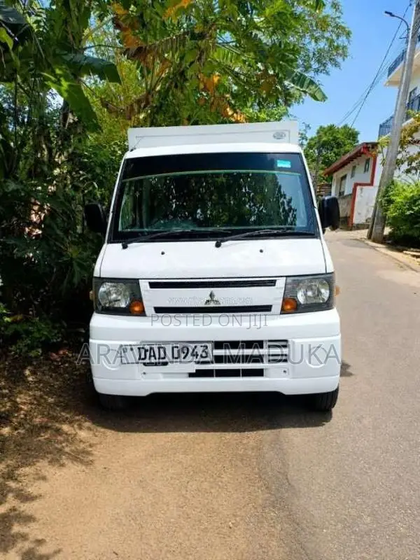 Mitsubishi Minicab 2011 Lorry (Used)