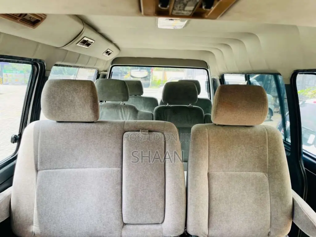 Mitsubishi Delica 1990 Van (Used)