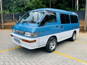 Mitsubishi Delica 1990 Van (Used)