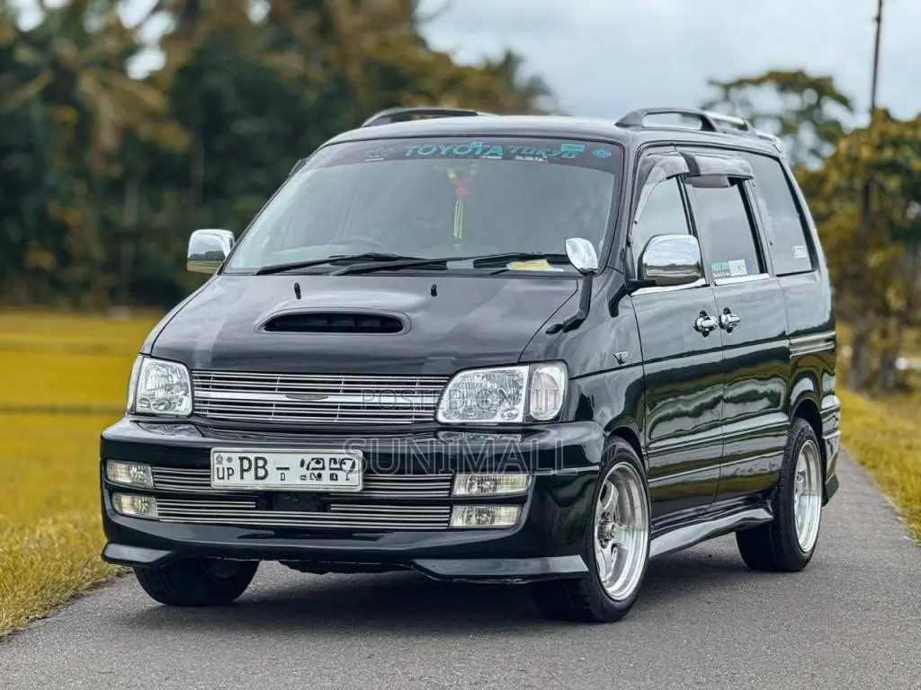 Toyota NOAH KR42 2003 Van (Used)