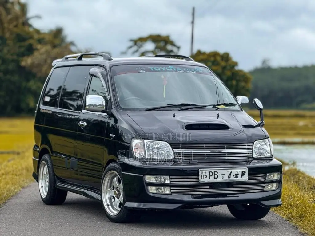 Toyota NOAH KR42 2003 Van (Used)