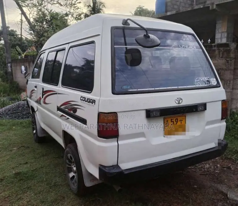 Toyota LiteAce 1991 Van (Used)