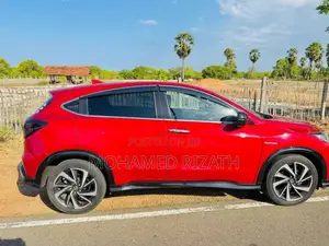 Honda Vezel 2017 SUV (Used)